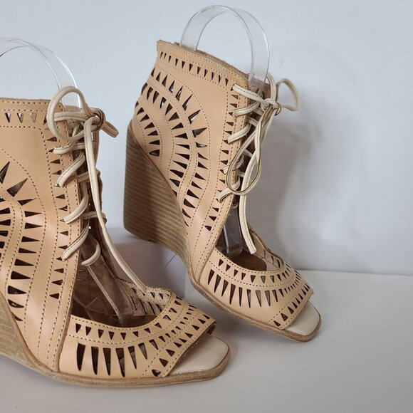 Jeffrey Campbell‎ Rodillo Wedge Cut Out Lace Front Peeptoe Shoe Cream Leather 8 - Picture 2 of 9